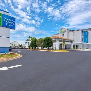 https://holiday-inn-express-suites-destin-e-commons-mall-area.hotels-destin.com
